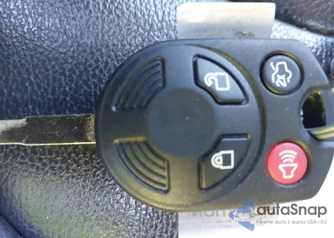 2016 Ford Focus Se z USA, uszkodzony, nr VIN 1FADP3F24GL392955